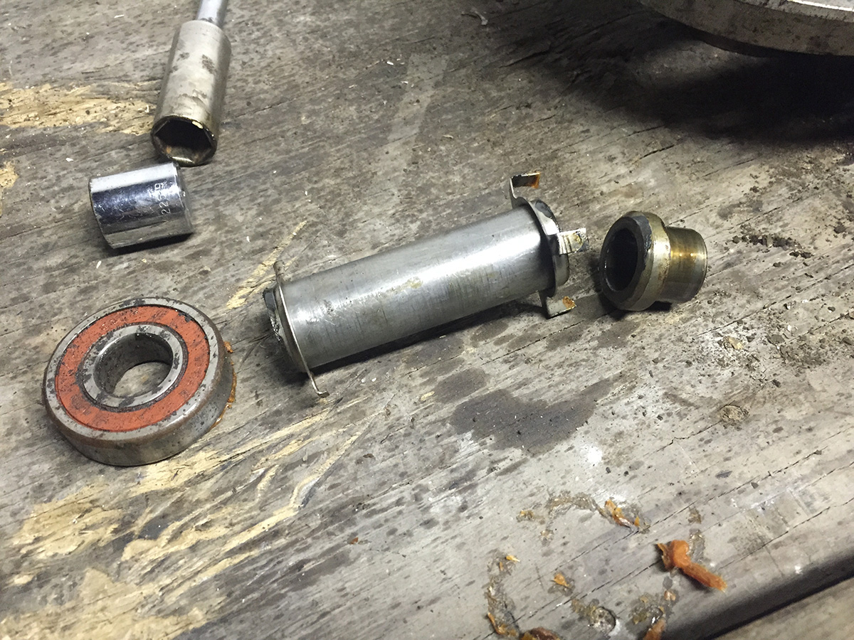 CB500 CB550 rear wheel bearing removal guide PICS